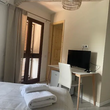 Couette-café Domus De Diana Olbia