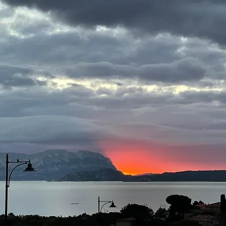 Couette-café Domus De Diana Olbia