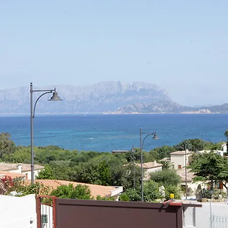 Couette-café Domus De Diana Olbia