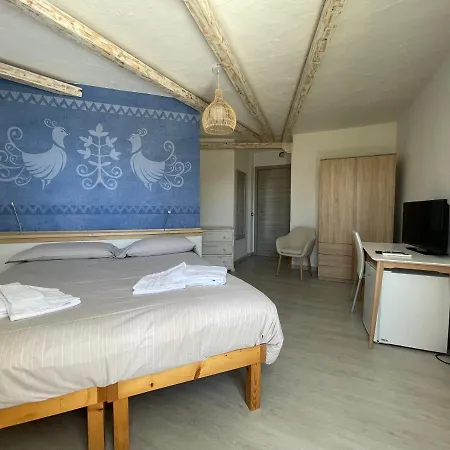 Domus De Diana Bed & Breakfast