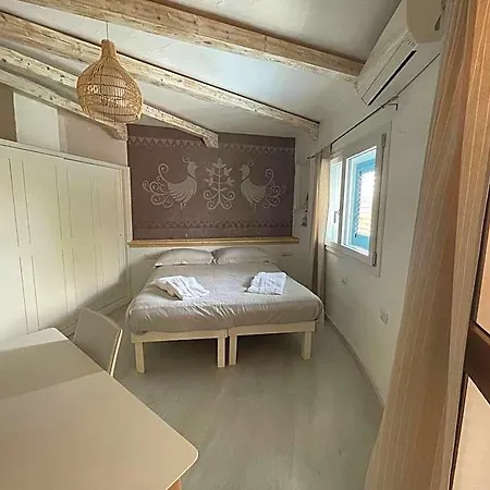 Domus De Diana Bed & Breakfast 3*