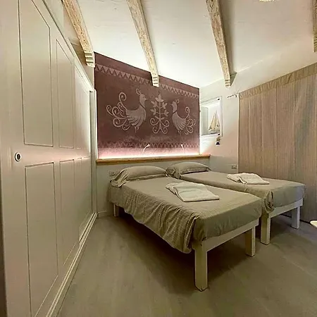 Domus De Diana Bed & Breakfast
